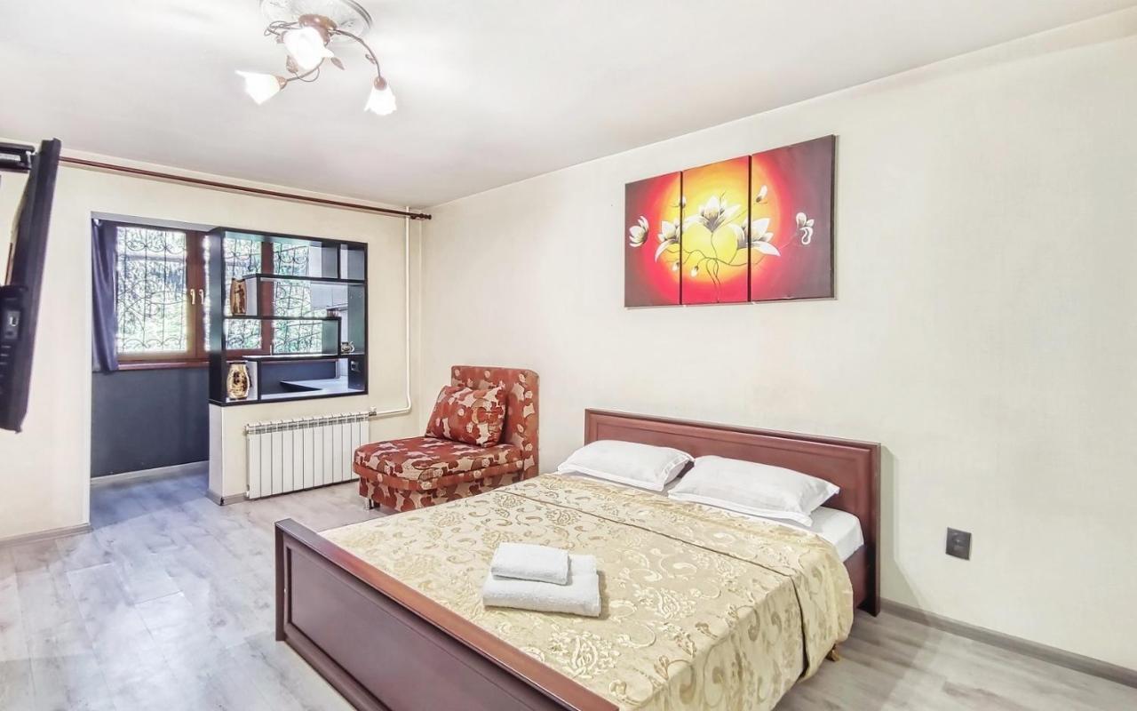 Апартаменты 10-Й Микрорайон, 5А Almaty Luaran gambar